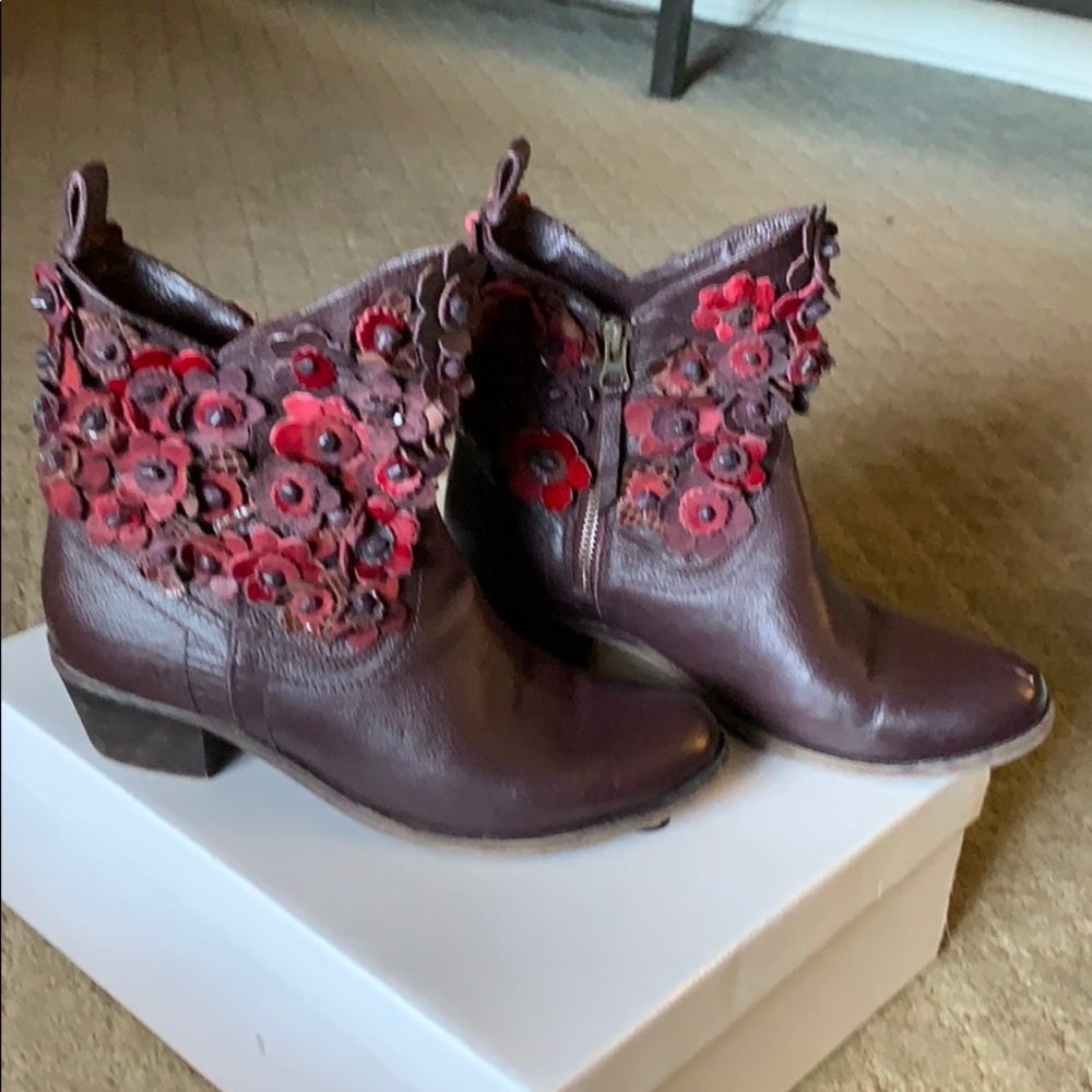 Sheridan Mia Spago maroon size 40 leather booties